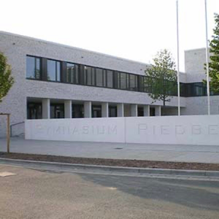 Gymnasium, RiedbergKarny Willich